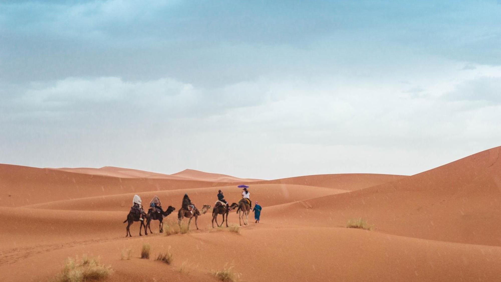 Merzouga Highdune Camp With Heated Tents Exterior photo